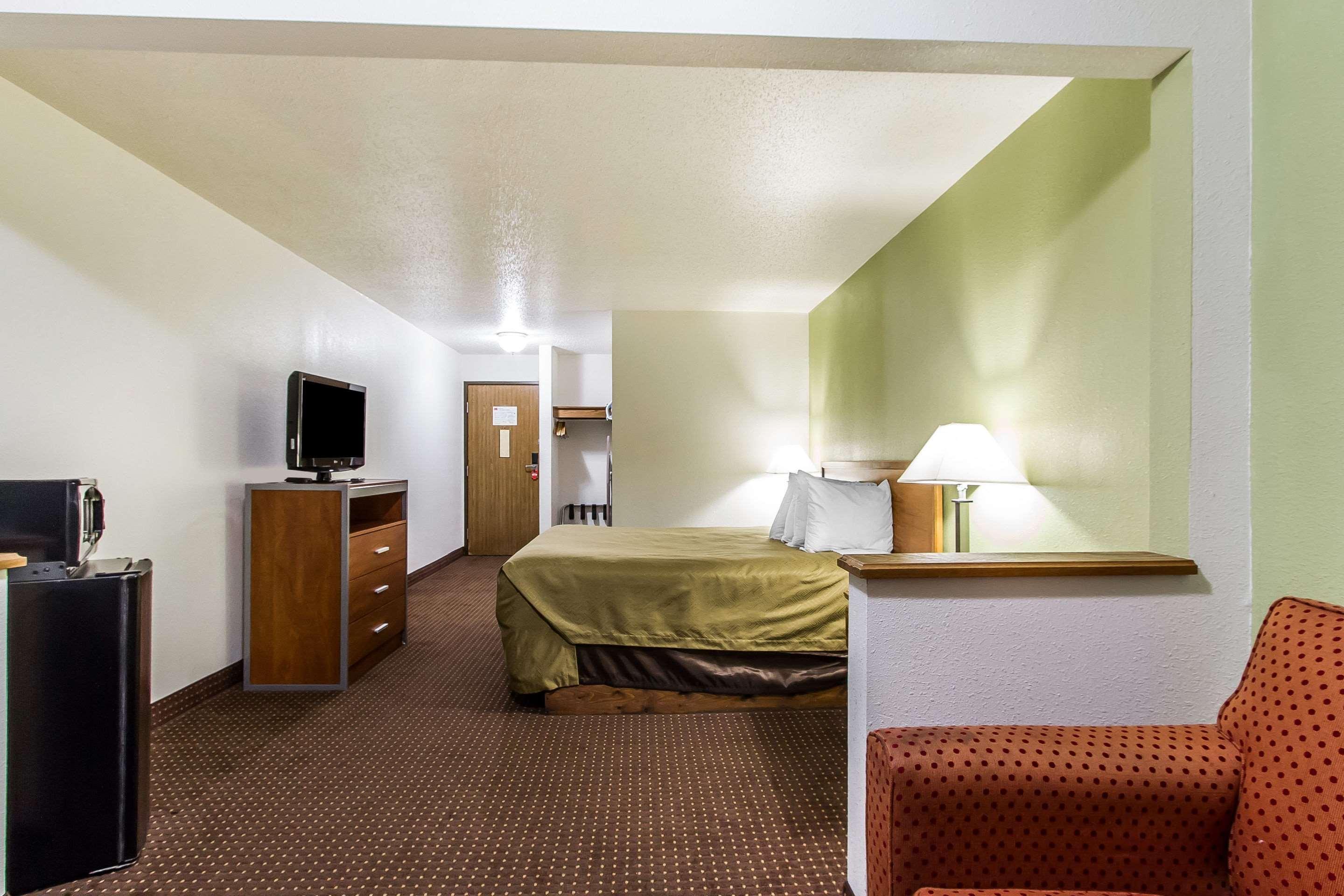 Econo Lodge Inn&Suites Pekin Exterior foto