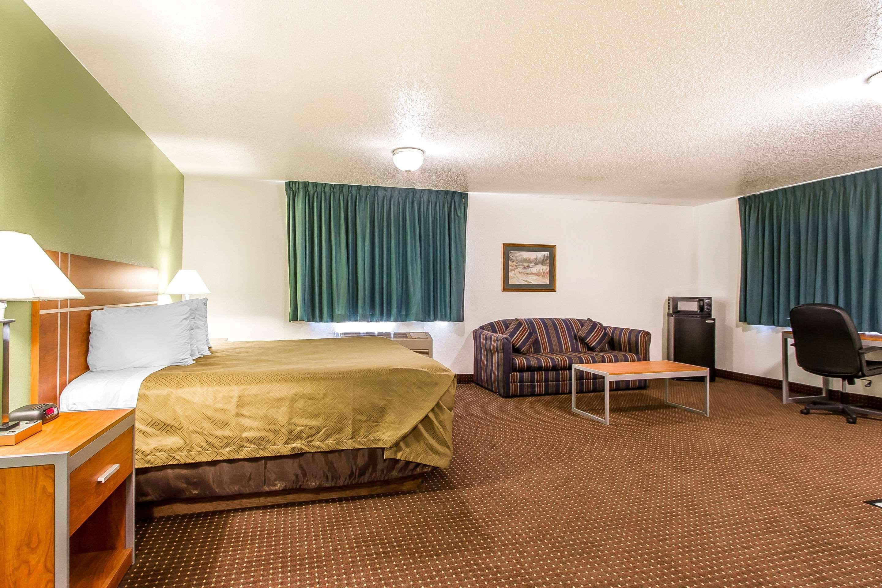 Econo Lodge Inn&Suites Pekin Exterior foto