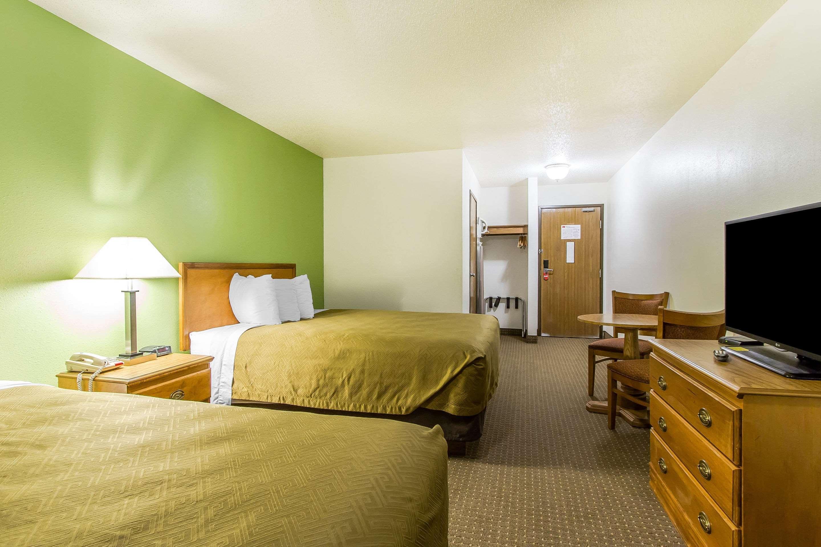 Econo Lodge Inn&Suites Pekin Exterior foto