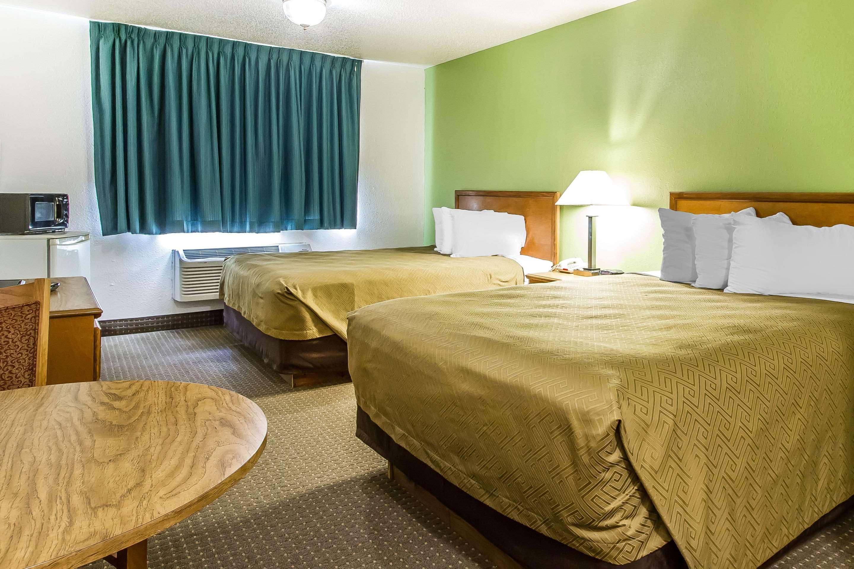 Econo Lodge Inn&Suites Pekin Exterior foto