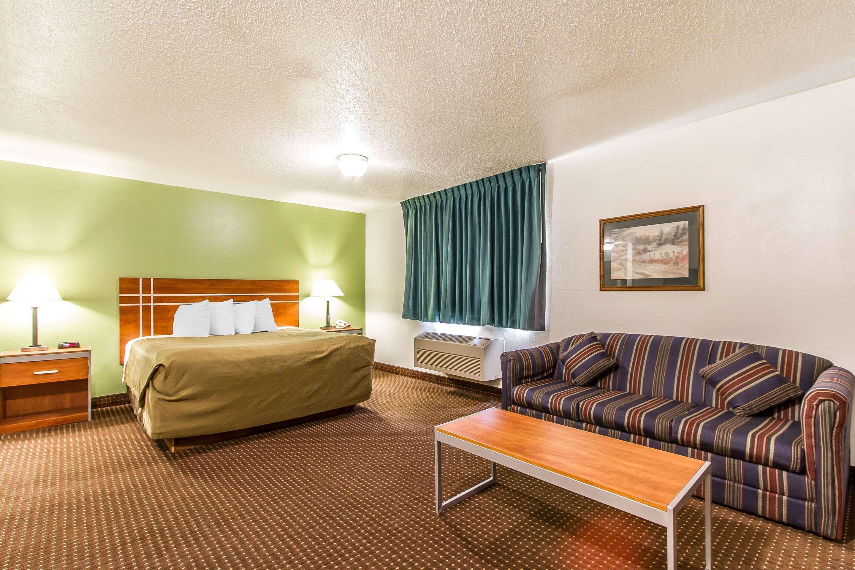 Econo Lodge Inn&Suites Pekin Exterior foto