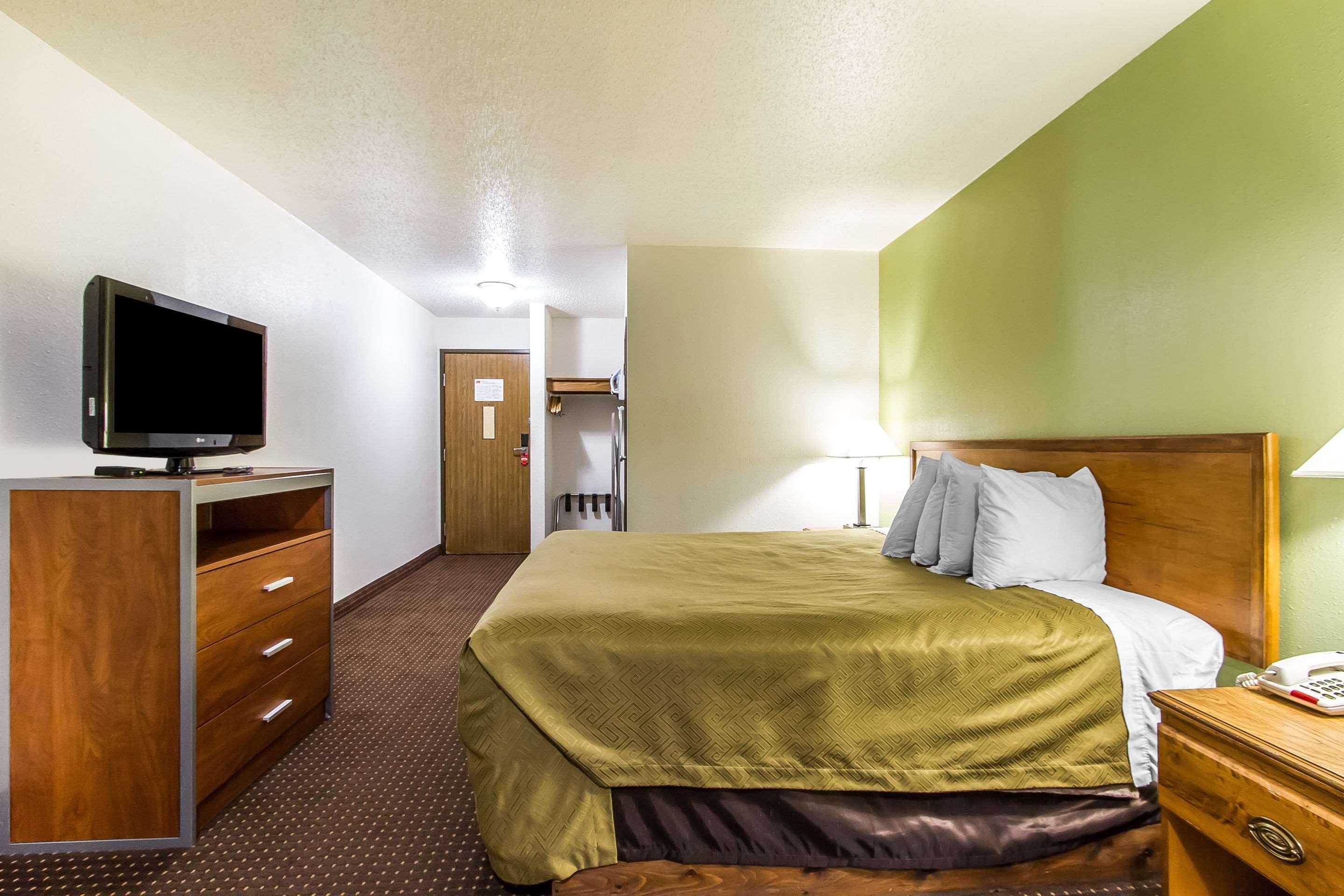 Econo Lodge Inn&Suites Pekin Exterior foto