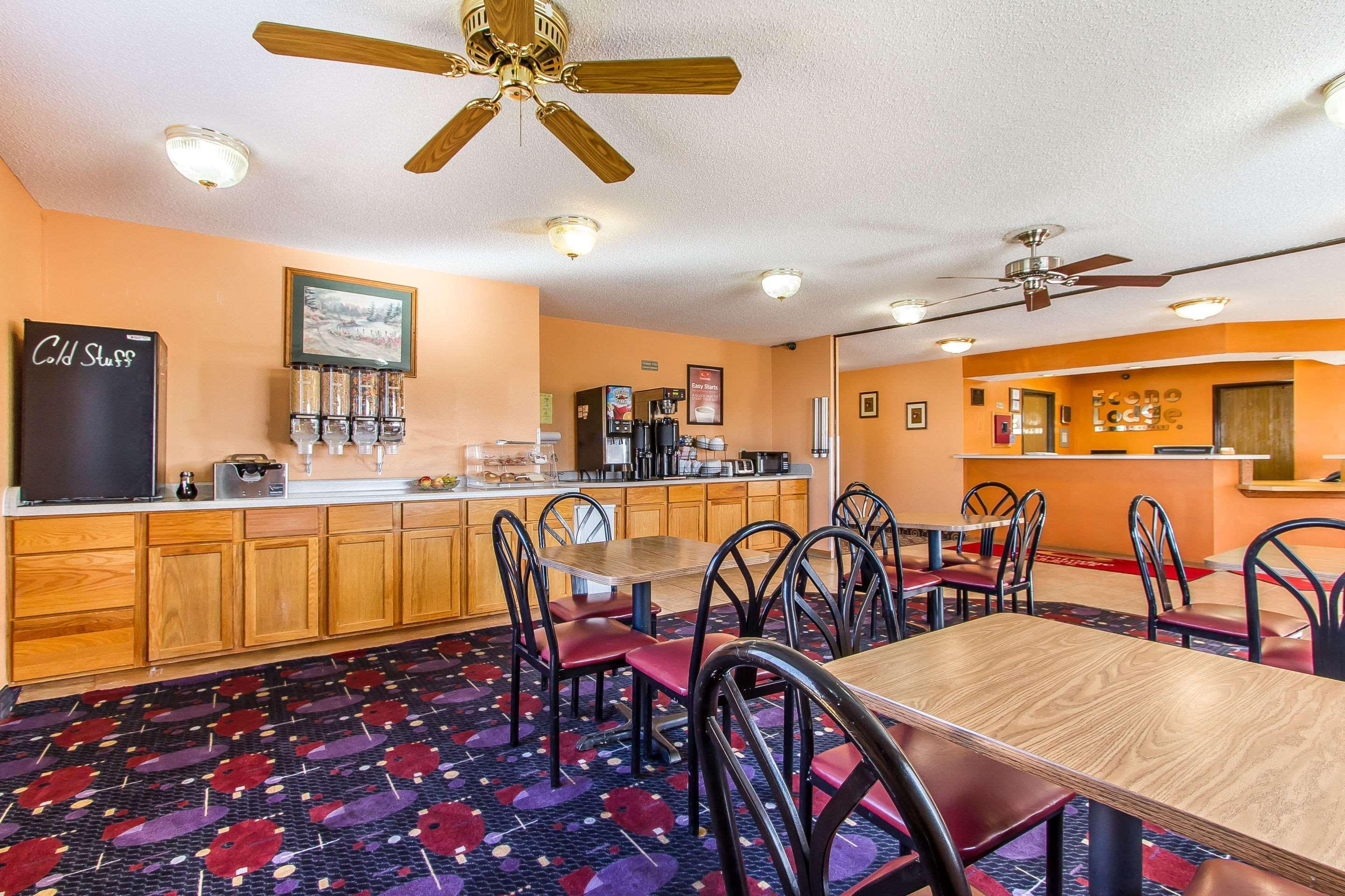 Econo Lodge Inn&Suites Pekin Exterior foto